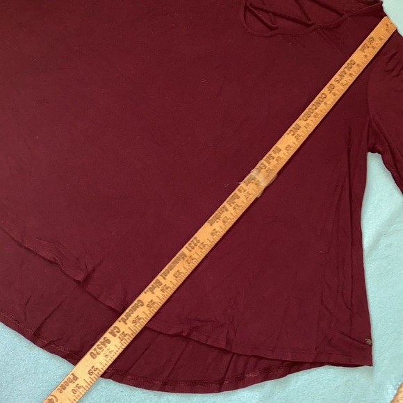 AMERICAN EAGLE OUTFITTERS Soft & Sexy lace up v-neck burgundy wine flowy size L - Picture 10 of 11